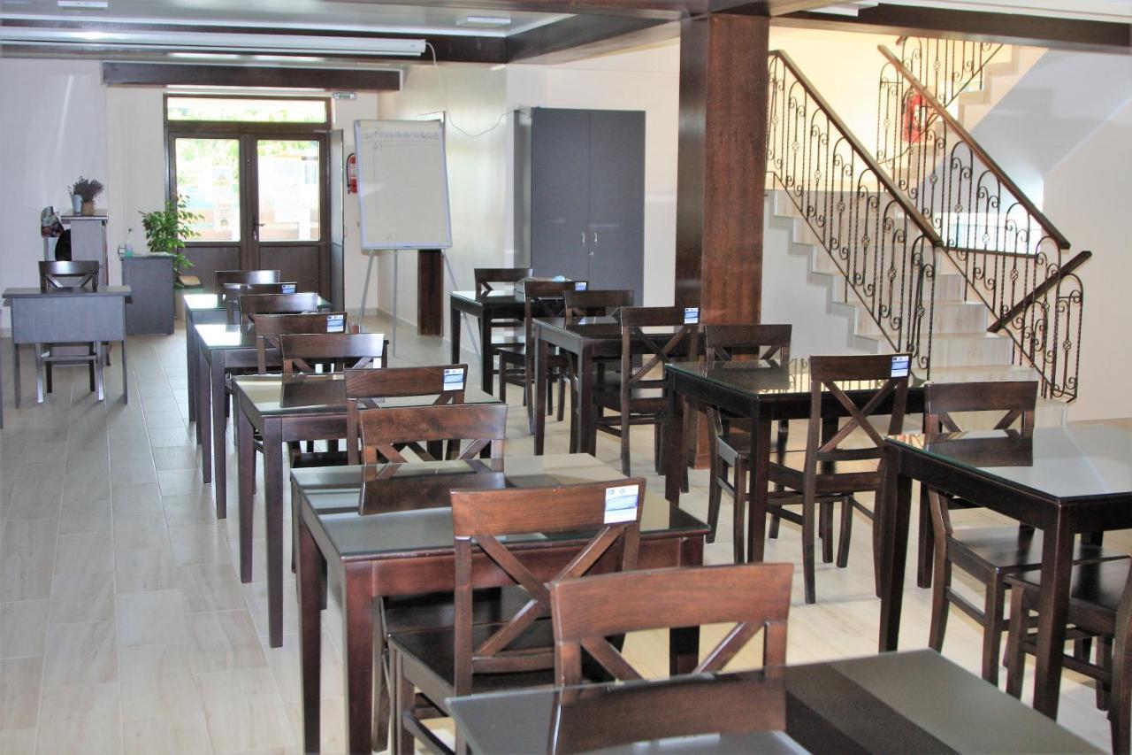 Camere De Inchiriat Baltenii De Sus Luaran gambar